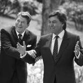 Felpie González junto a Ronald Reagan