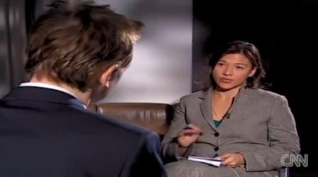 Akita Scchubert "entrevista" a Julian Assange en CNN