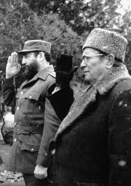 El líder yugoslavo Josip Broz Tito, junto a Fidel Castro