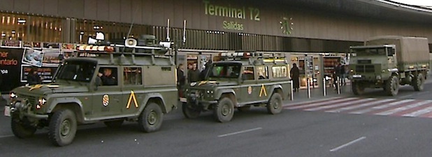 Militares en aeropuerto de Barajas