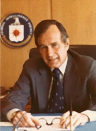 George Bush padre cuando era director de la CIA