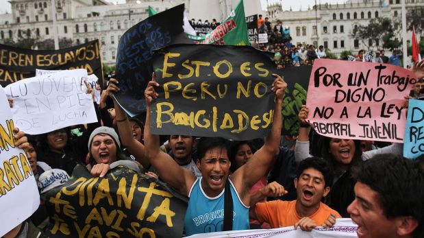 Protestas en Perú  contra la llamada Ley Pulpín.